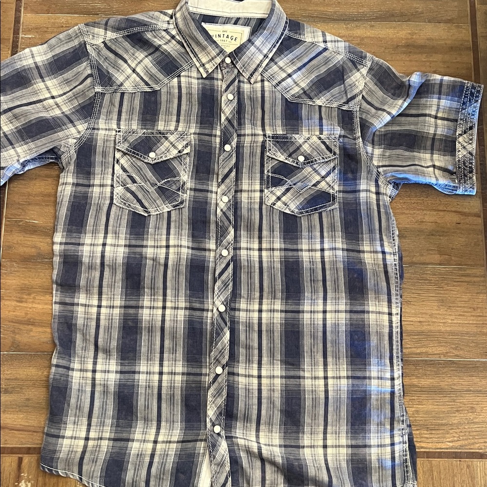 BKE (Buckle) Vintage Style Blue/White Plaid Men's Snap Up Shirt. Sz Large